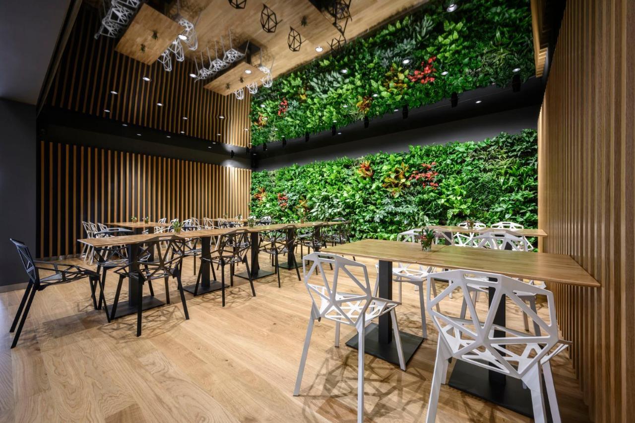Wine Wellness Hotel Amande Hustopece Exterior photo